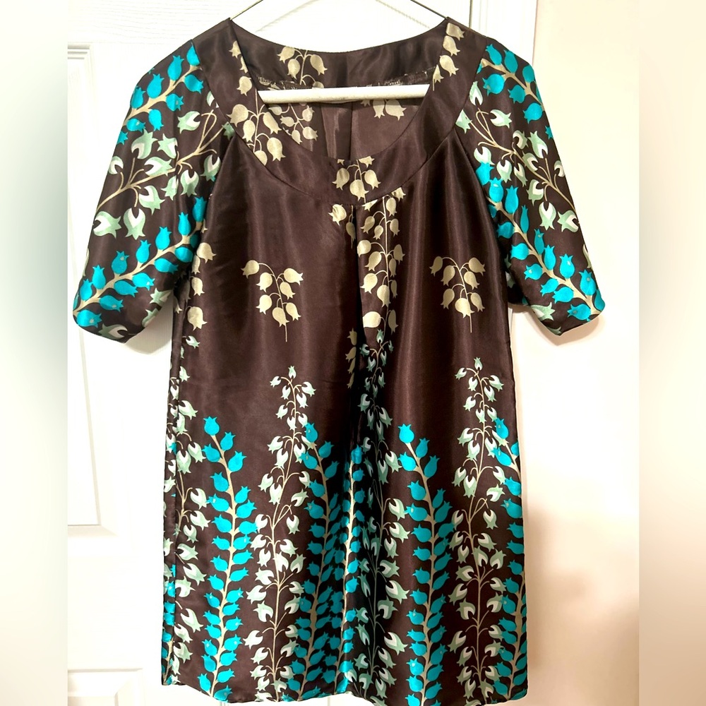 Glam Brown A-line Dress with Blue Floral Patterns and 3/4 Raglan Sleeves